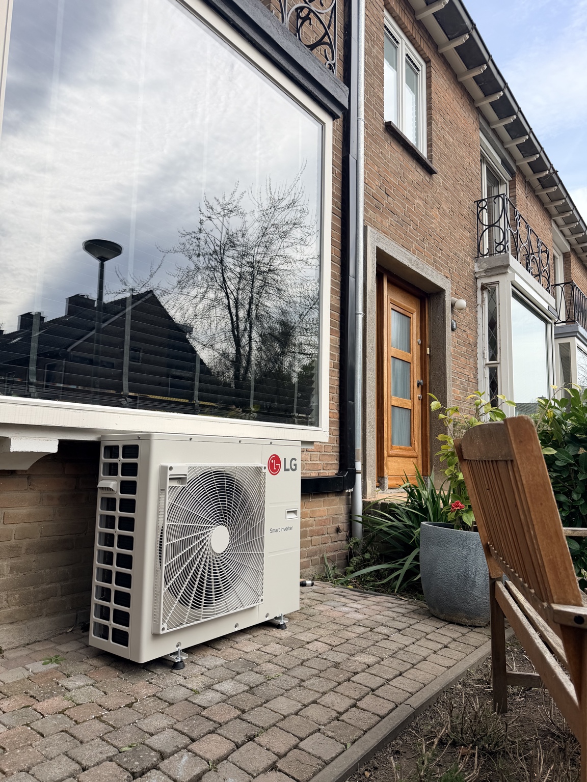 LG buitenunit bij een woning in Zuid-Limburg