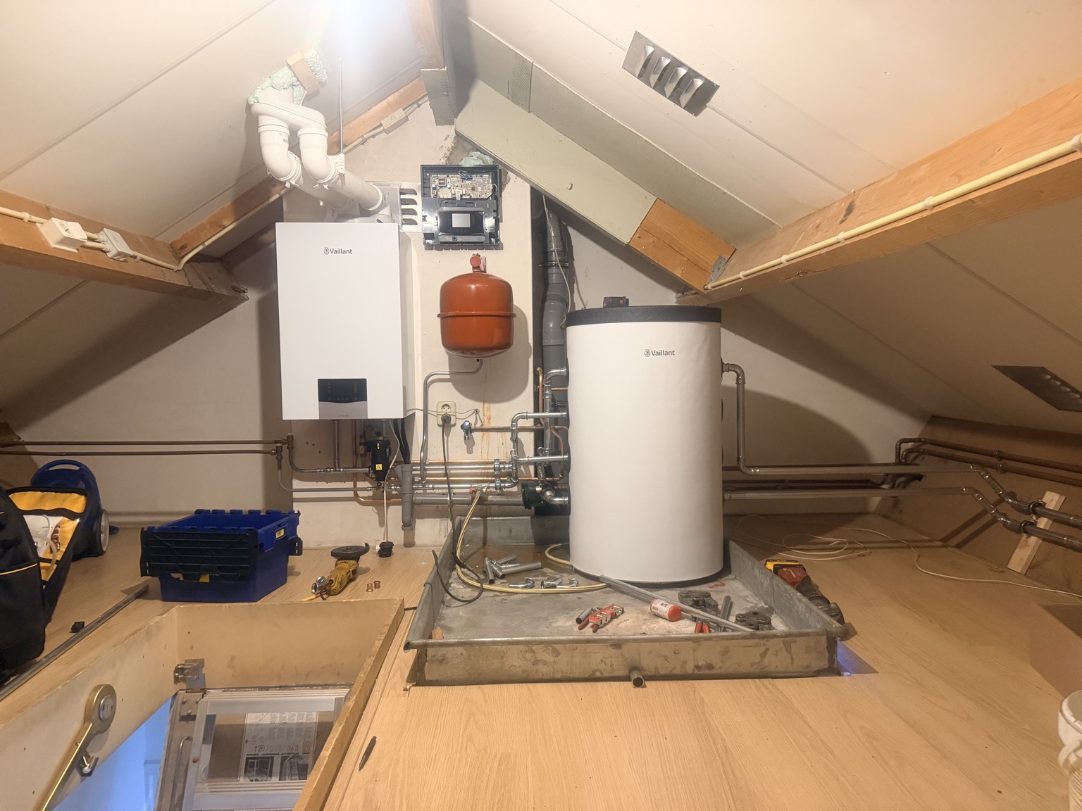 Vaillant aroTHERM plus hybride in Klimmen